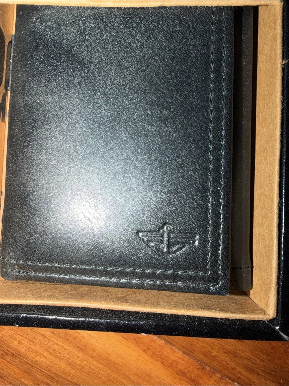 Dockers Black Trifold Leather Wallet with Embossed Logo